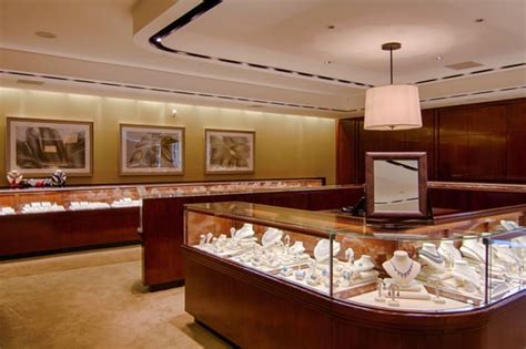 ‭Simons Jewelers‬ in 8141 Maryland Avenue Clayton 63105